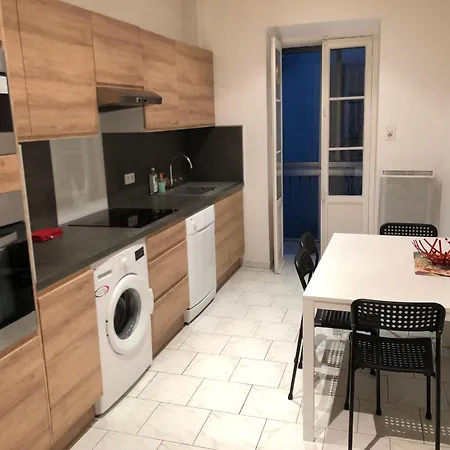 3 Pieces Renove Port De - 150m Du Tramway Apartament *